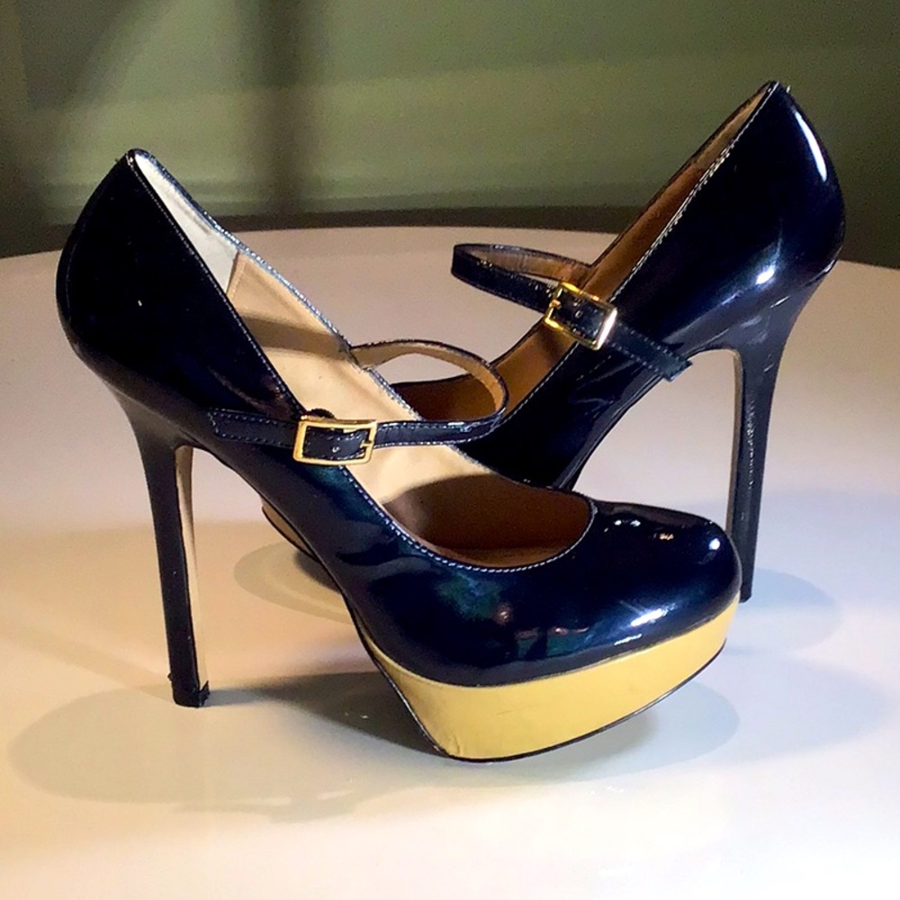 COPY - STEVE MADDEN BLUE/TAN PATENT LEATHER MARYJANE PLATFORM STILETTOS SZ. 9